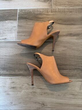 Coach 7 Lanora peep toe sling back heels